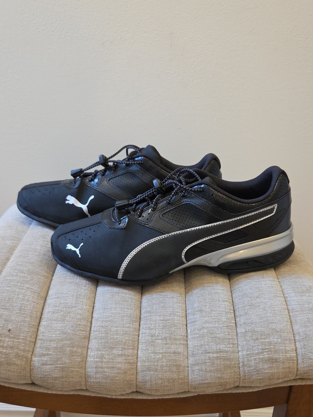 Puma Men’s Size 12, Black Athletic Shoes with Silver Accents